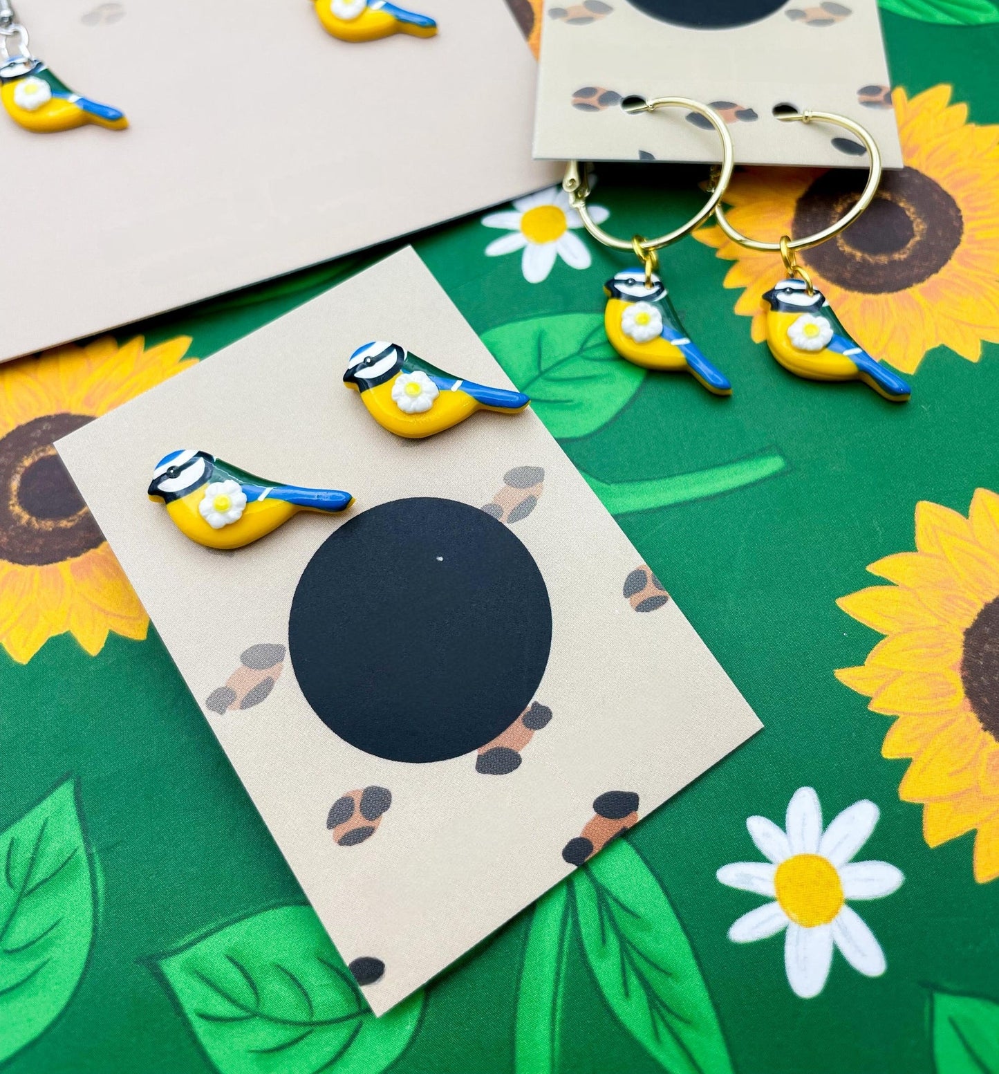 Blue Tit Bird & White Daisy Floral Dangle Earrings