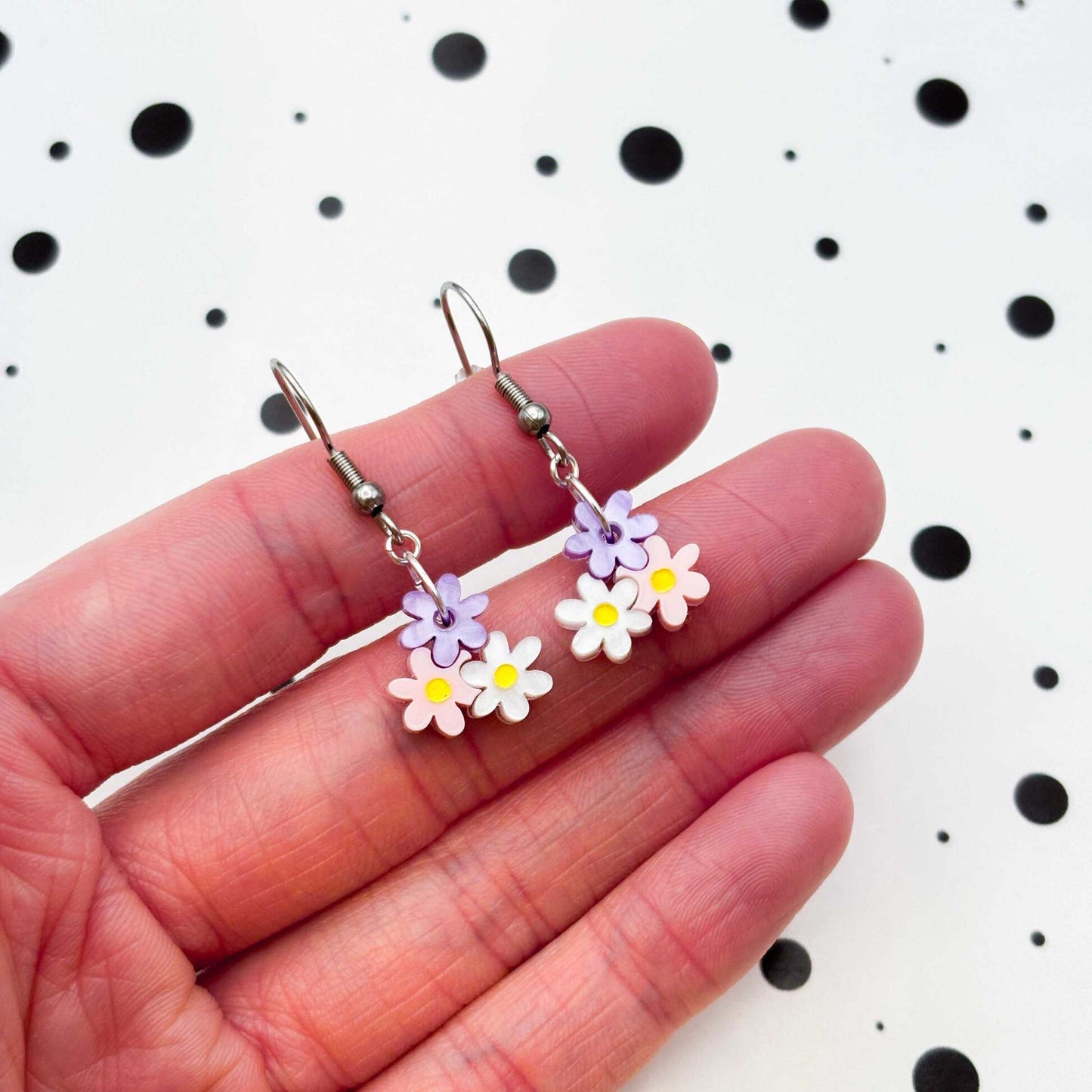 Lilac Pink & White Trio of Daisy Acrylic Dangle Earrings